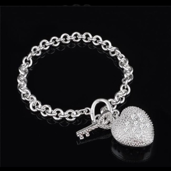 NEW!!! 925 silver plated heart & Key Bracelet - Picture 4 of 4